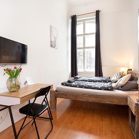 Cedar Inn Budapest - Palace District ภายนอก รูปภาพ